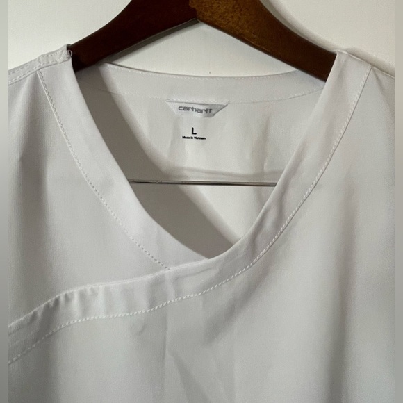 Carhartt white scrub top size Large - Picture 4 of 10